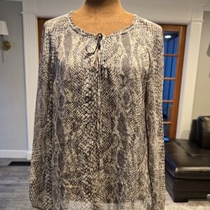 Ella Moss Gray Black Long Sleeve Tie Front Blouse